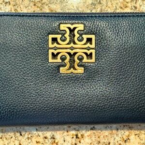 Tory Burch Black Leather Wallet
